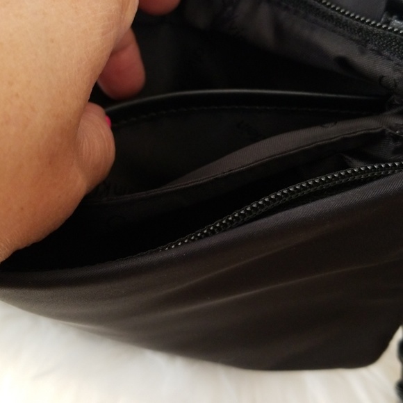 Calvin Klein Crossbody Handbag - Picture 6 of 8